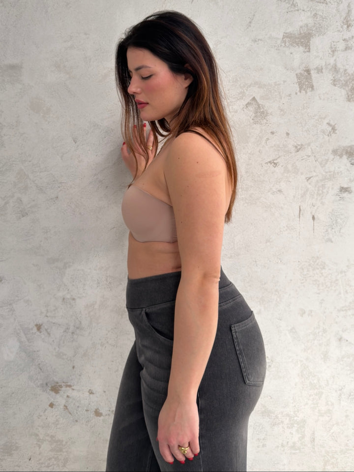 JEANS MODELLANTE GRIGIO